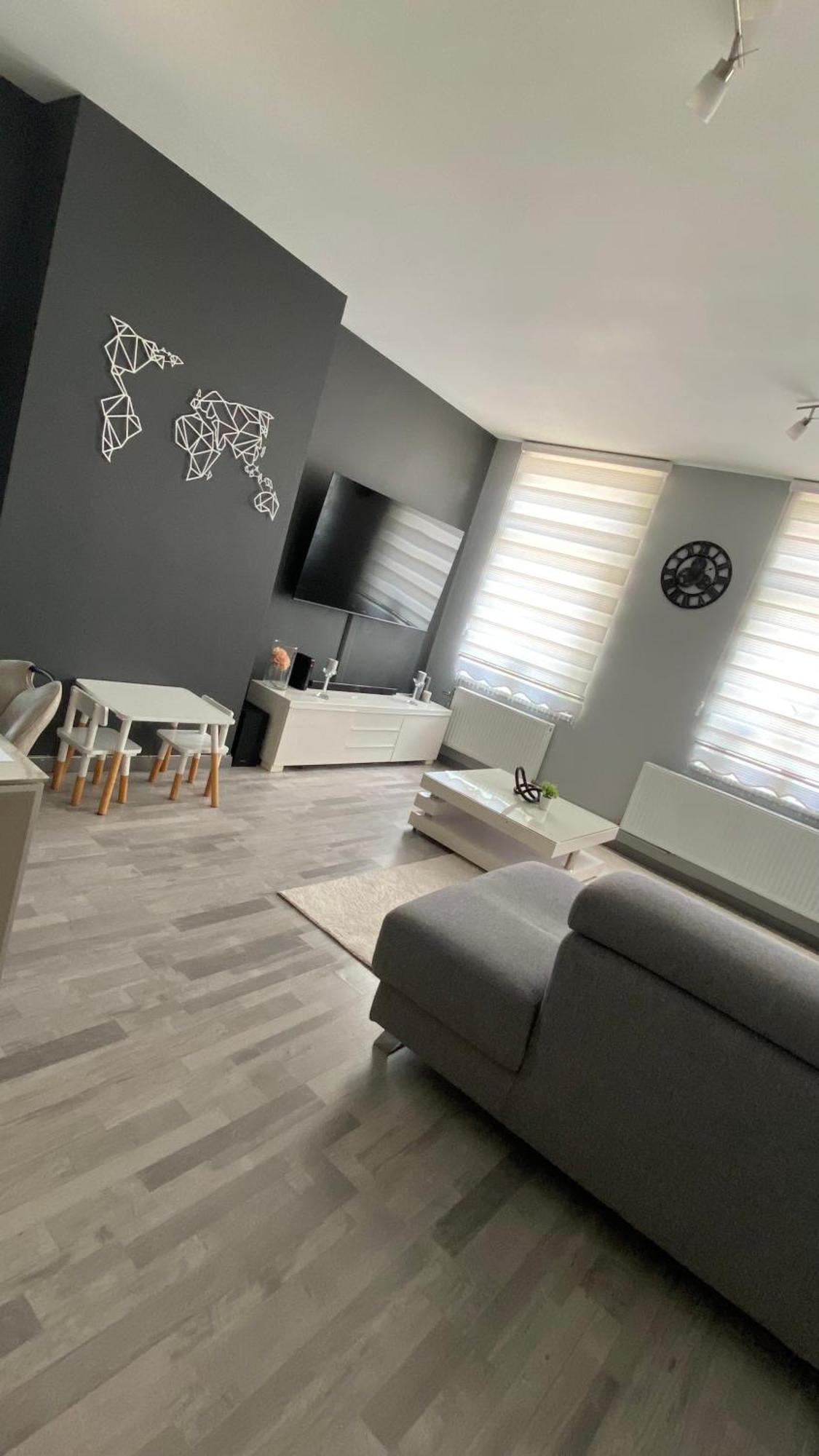 Next2Airport - Appartement House Of Lions Ransart Kültér fotó